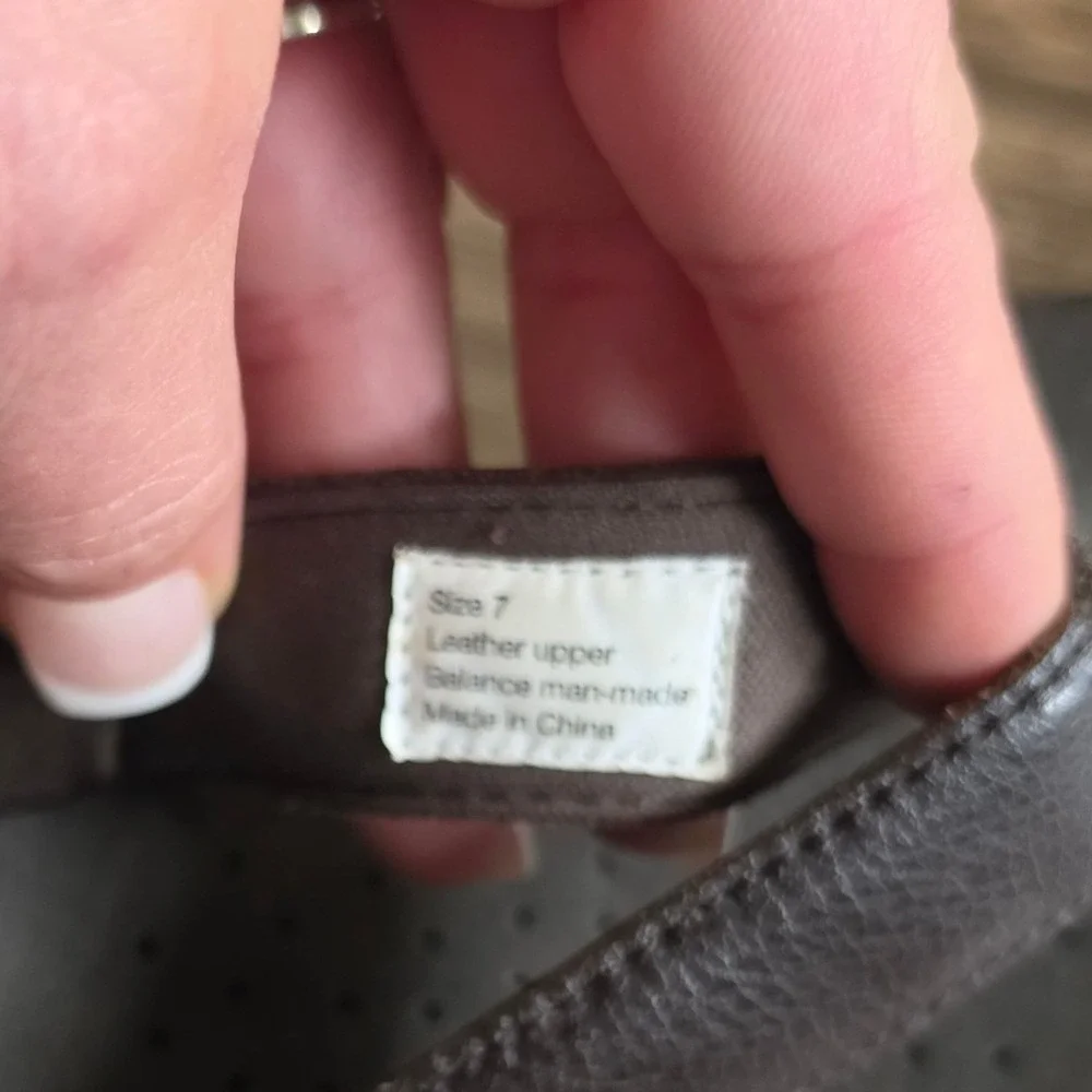 Volatile platform wedge